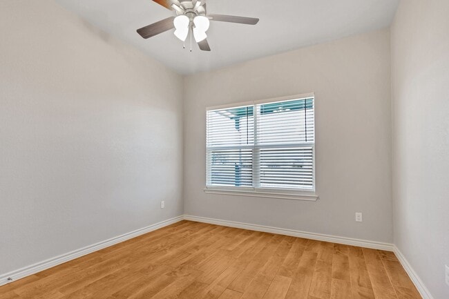 Building Photo - 643 County Rd 306