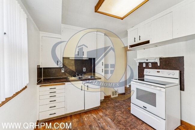 Building Photo - Available Now!!