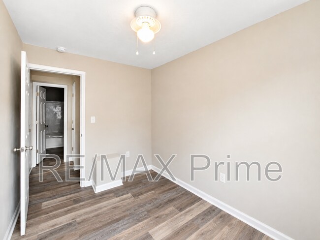 Building Photo - 4021 Sloop Trail
