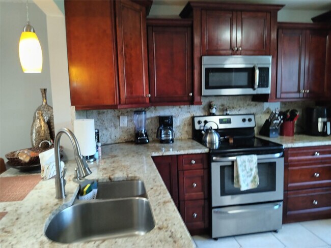 Building Photo - 55 SE 14th St