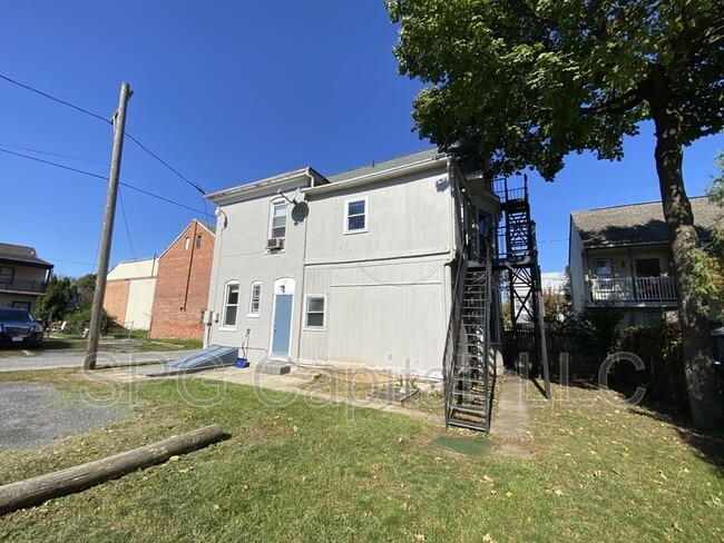 Building Photo - 62 W North St