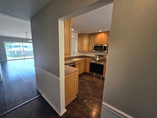 Building Photo - 1357 Churchill Cir