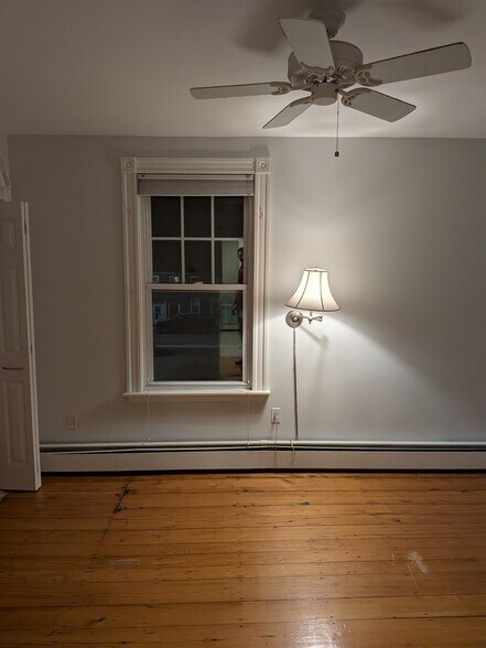 Building Photo - 184 Otis St