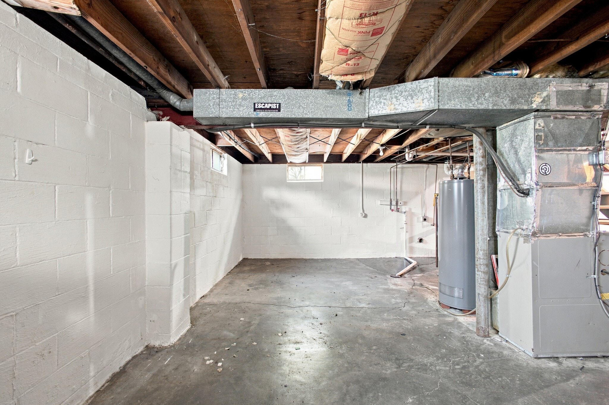 Building Photo - 630 NE 90th St