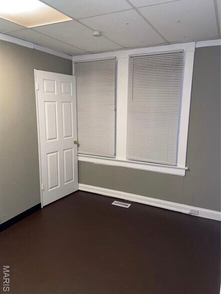 Building Photo - 5820 Helen Ave