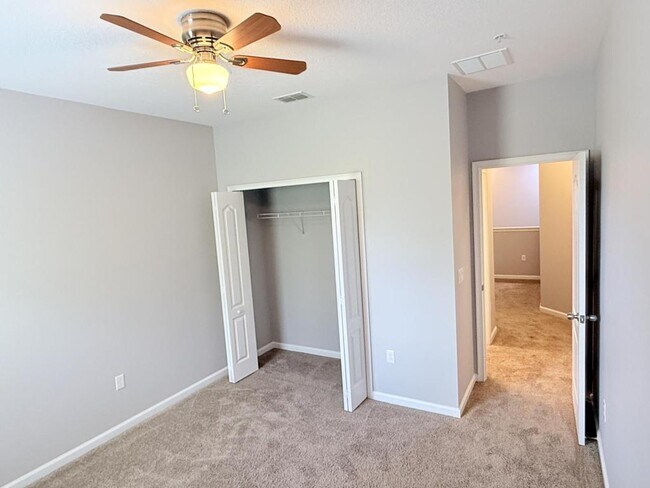 Building Photo - 1888 Compass Flower Way