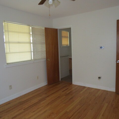 Mater Bedroom - 5313 23rd St