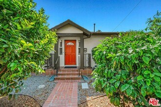 Building Photo - 4038 Rosabell St