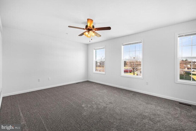 Building Photo - 35 Nittany Ct