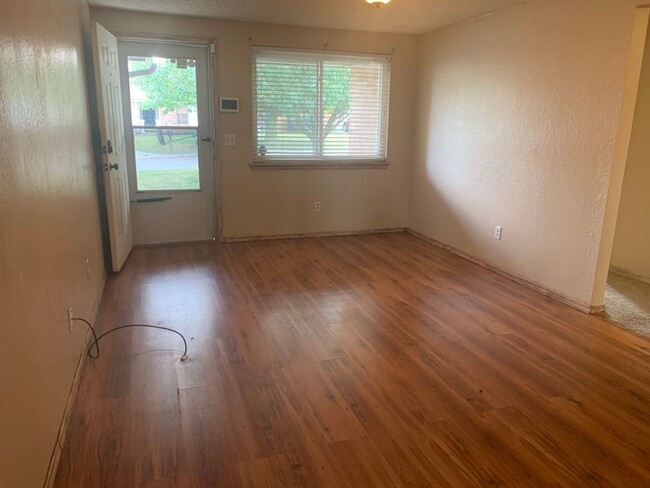 Building Photo - 8425 Bigwood Drive