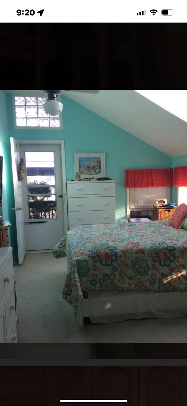 Building Photo - 121 West Ave