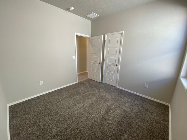 Building Photo - 4838 Mount Salas St NE