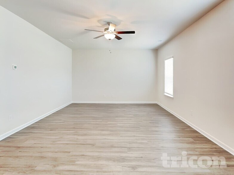 Building Photo - 1250 Fendt Dr