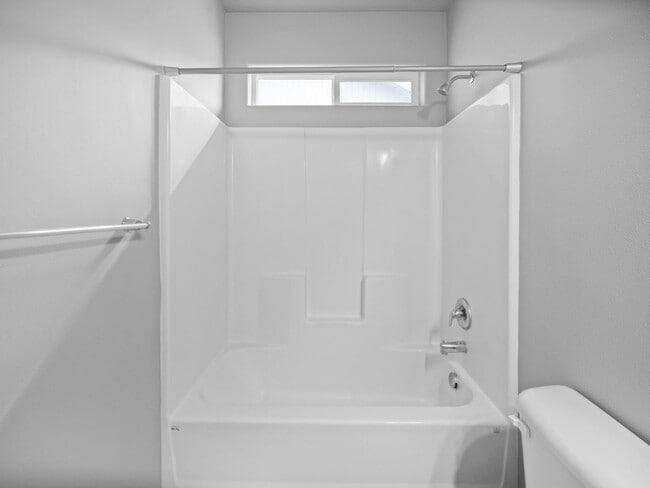 Building Photo - Modern 3BR/2BA Ranch – Living in Spokane