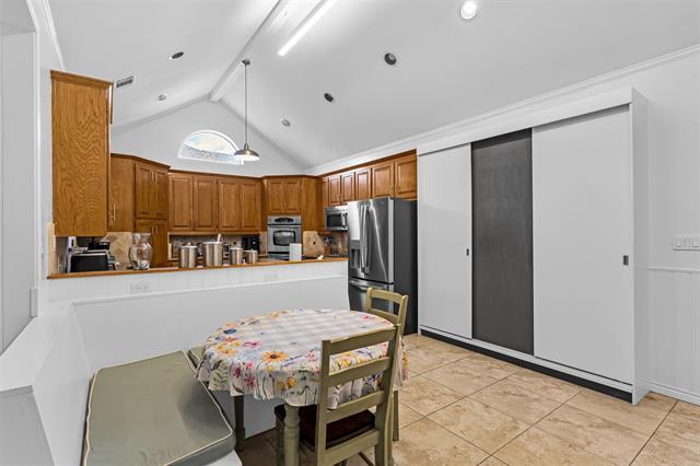 Building Photo - 11123 Manorview Cir