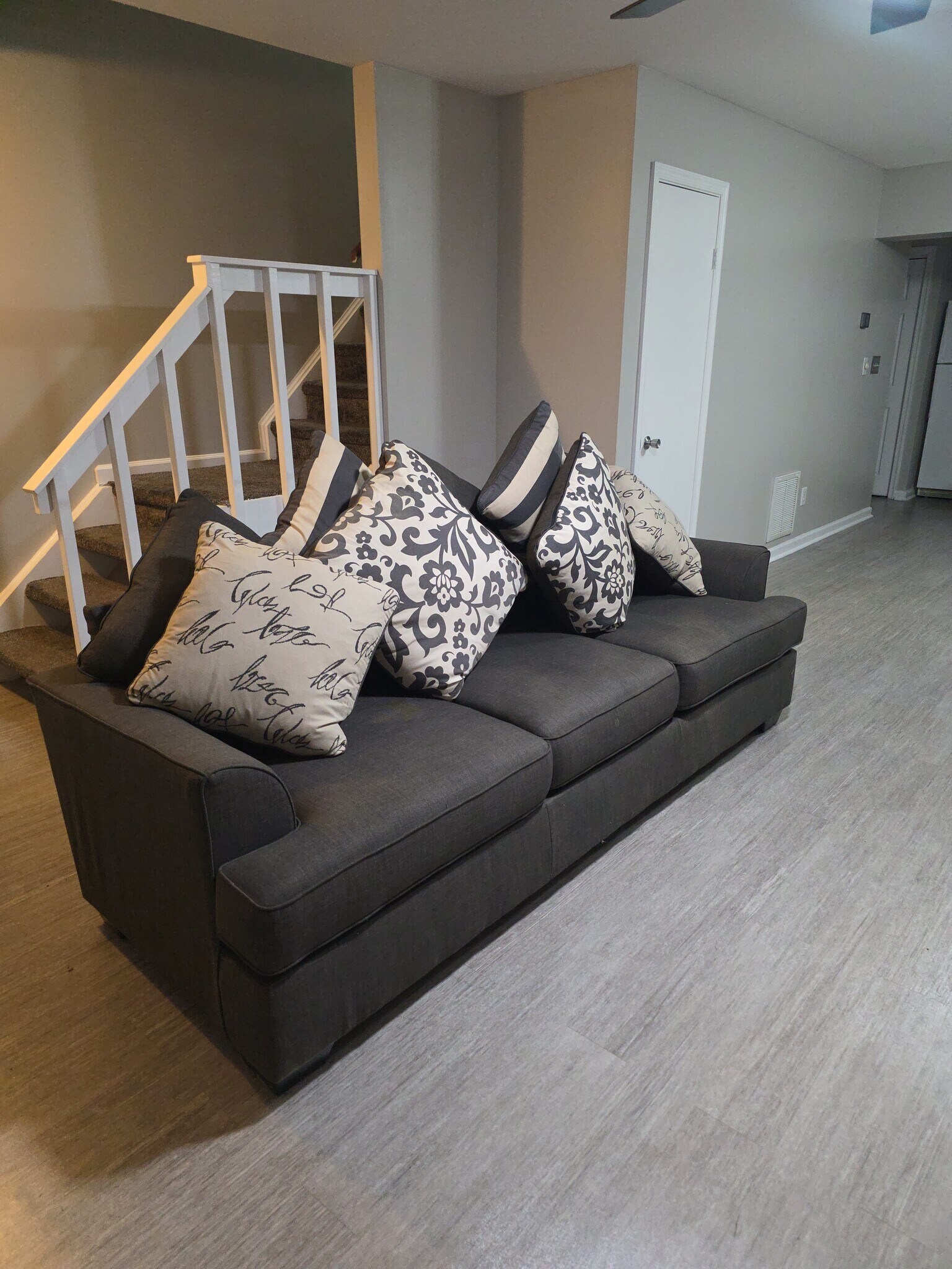 Building Photo - 283 Ferdinand Cir