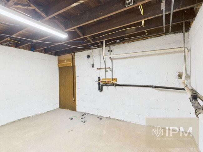 Building Photo - Charming 3 Bed, 1 Bath home in Lemoyne!