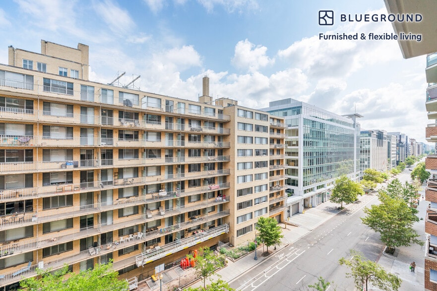 Building Photo - 2140 L St NW