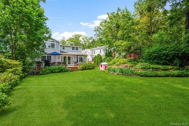 Building Photo - 42 Iselin Terrace