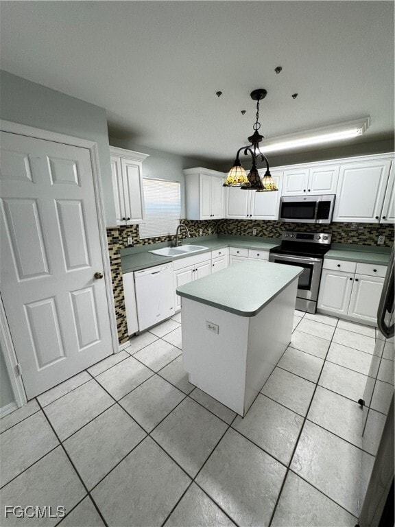 Building Photo - 2021 Wells Ave