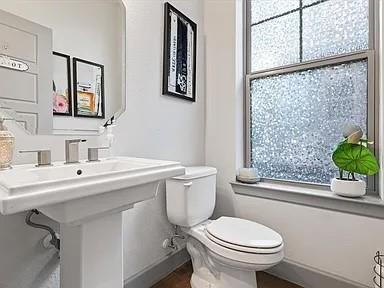 Building Photo - 1390 Arch Pl