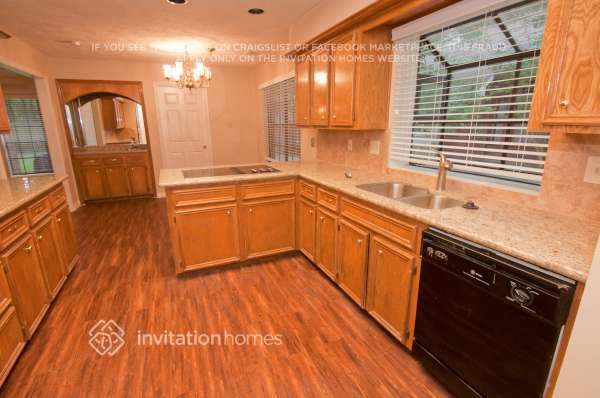 Building Photo - 3660 Postwood Dr