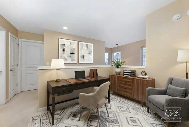 Building Photo - 651 Hawley Dr