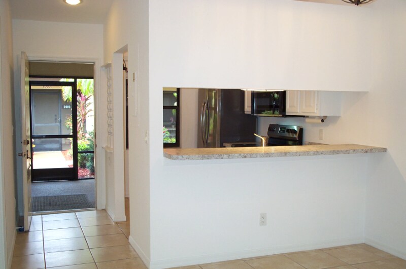 Building Photo - 2009 Pine Isle Ln