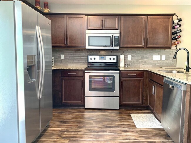 Building Photo - 364 Sam Houston Cir