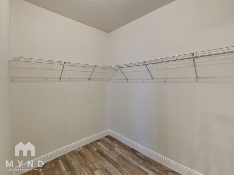 Building Photo - 4991 Windbourne Way