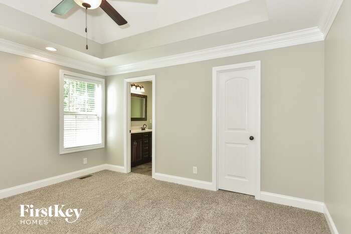 Building Photo - 3682 Fox Tail Dr