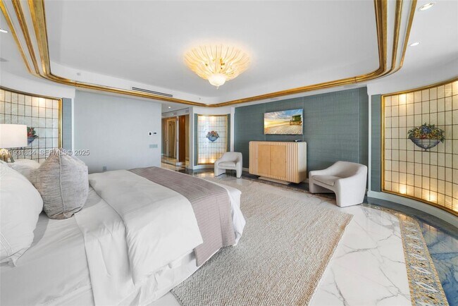 Building Photo - 7471 Fisher Island Dr