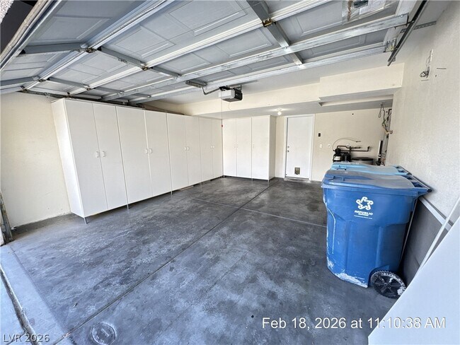 Building Photo - 501 Satin Saddle Pl