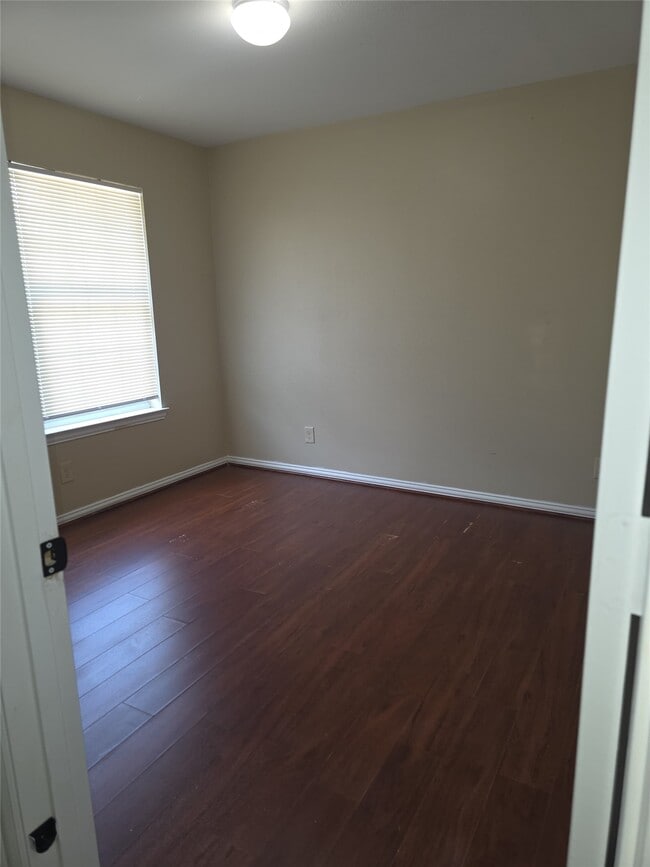 Building Photo - 12411 Urban Dale Ct