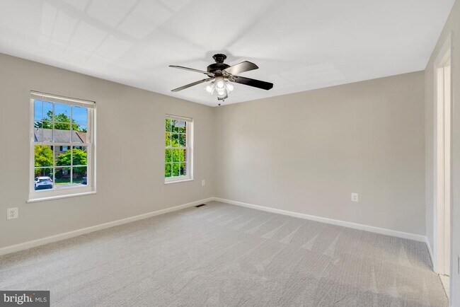 Building Photo - 7065 Leewood Forest Dr