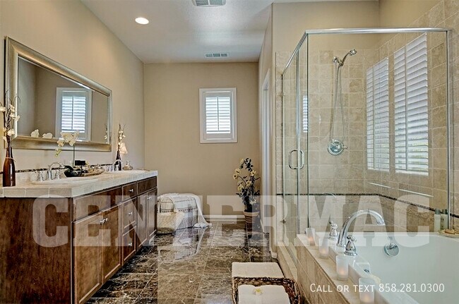 Building Photo - 10777 Canyon Grove Trail