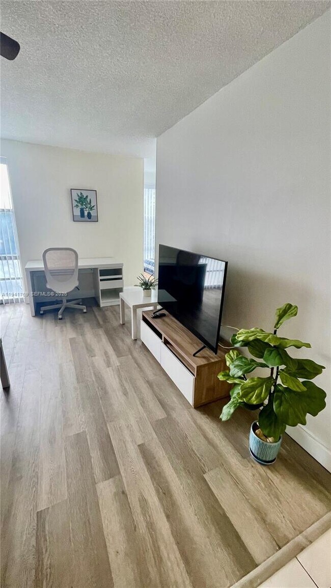 Building Photo - 17620 Atlantic Blvd