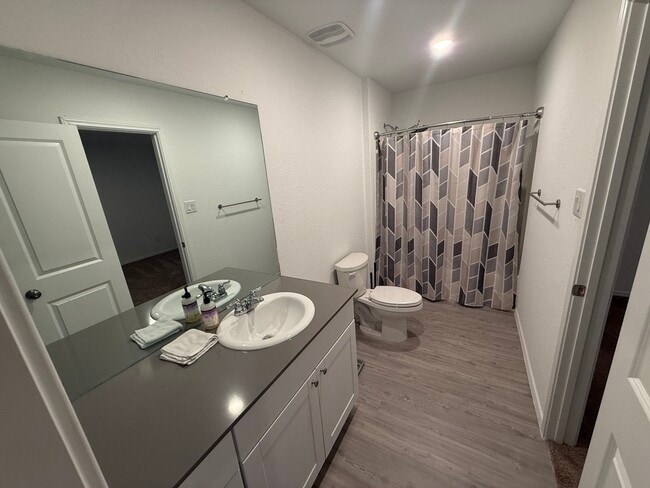 Building Photo - 13831 Barn Door