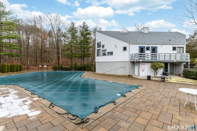 Building Photo - 5 Staunton Ct