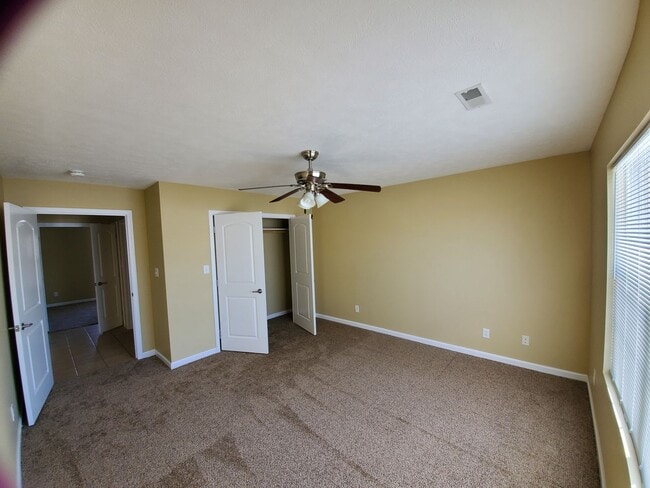 Building Photo - 1403 Guardian Pl