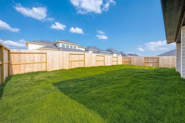 Building Photo - 29803 Breezy Pnes Lp