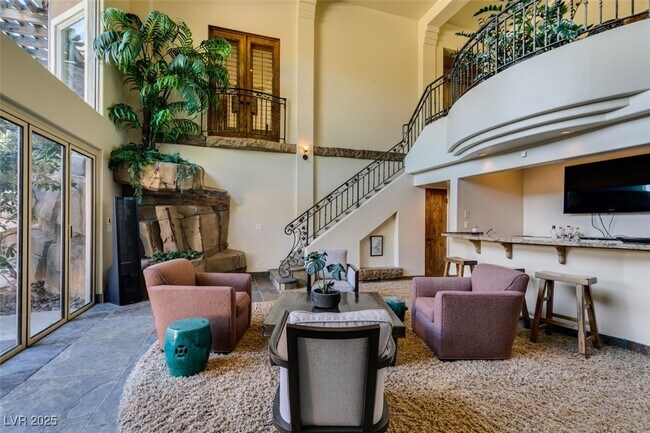 Building Photo - 549 Regents Gate Dr