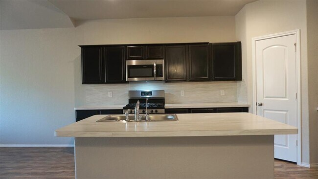 Building Photo - 6139 Purple Iris St
