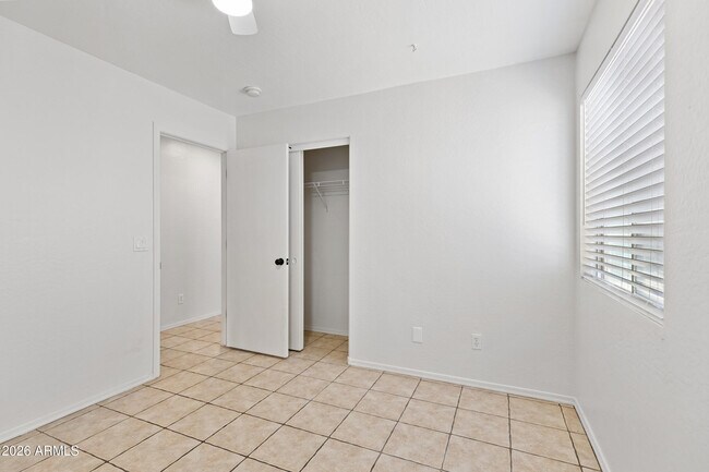 Building Photo - 10054 E Crescent Ave