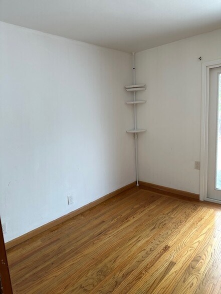 Bedroom 2 - 1606 Elm St