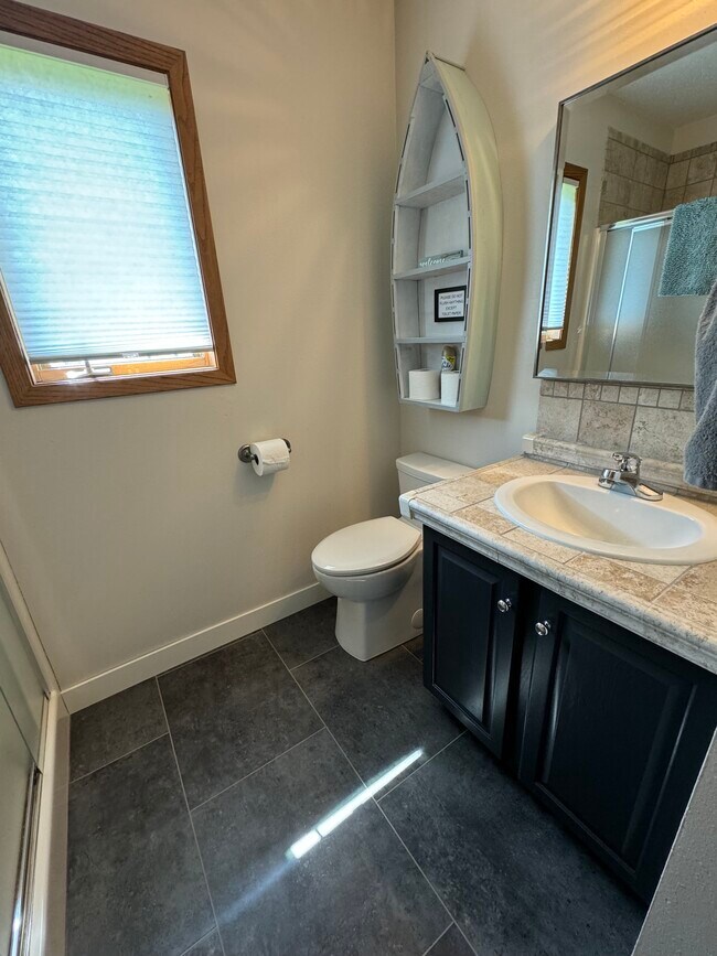 Building Photo - 41208 Marion Dr N