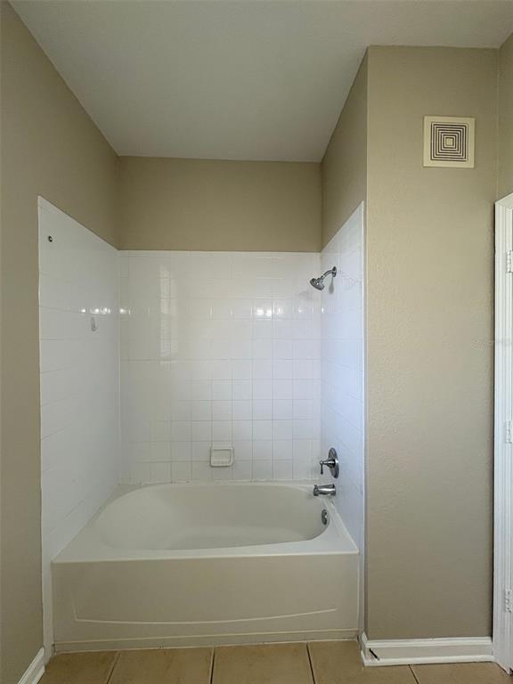 Building Photo - 3314 Robert Trent Jones Dr