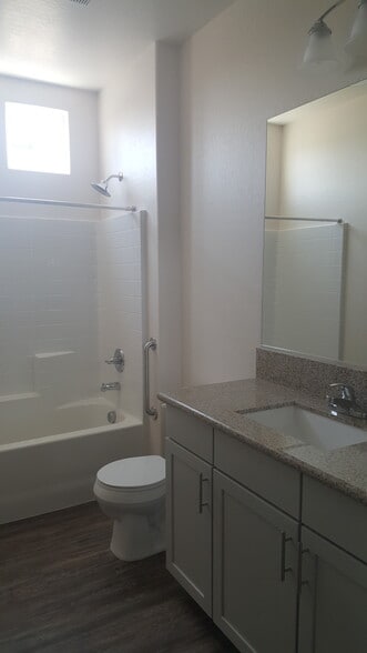 Building Photo - 1566 Tilman Ln