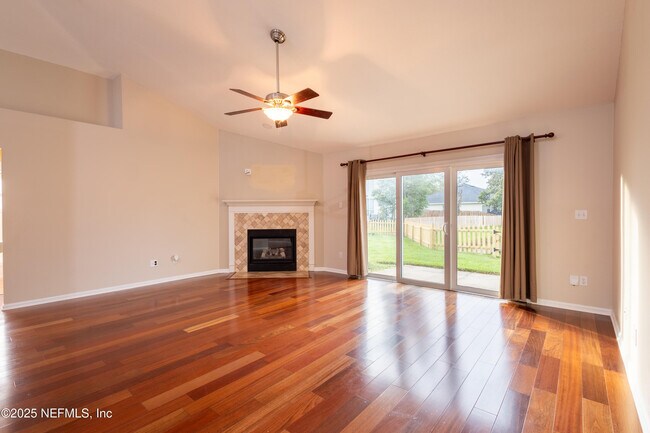 Building Photo - 1341 Grey Feather Ln