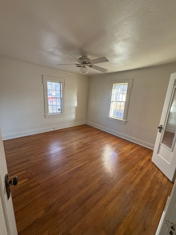 Building Photo - 1203 SW 10th Ave